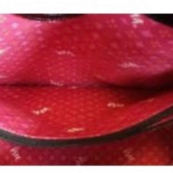 RARE Brighton Vera Neumann
Ladybug Canvas Tote Bag and wrist wallet. - Picture 4 of 4